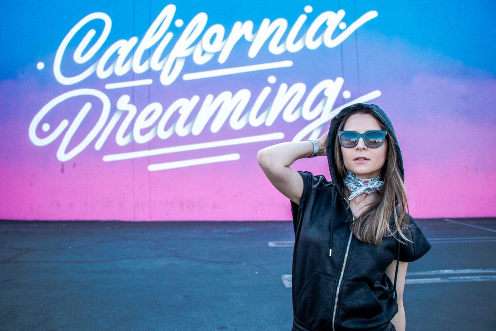 California Dreaming mural - Pink and Blue hues: Inspirations from Los Angeles