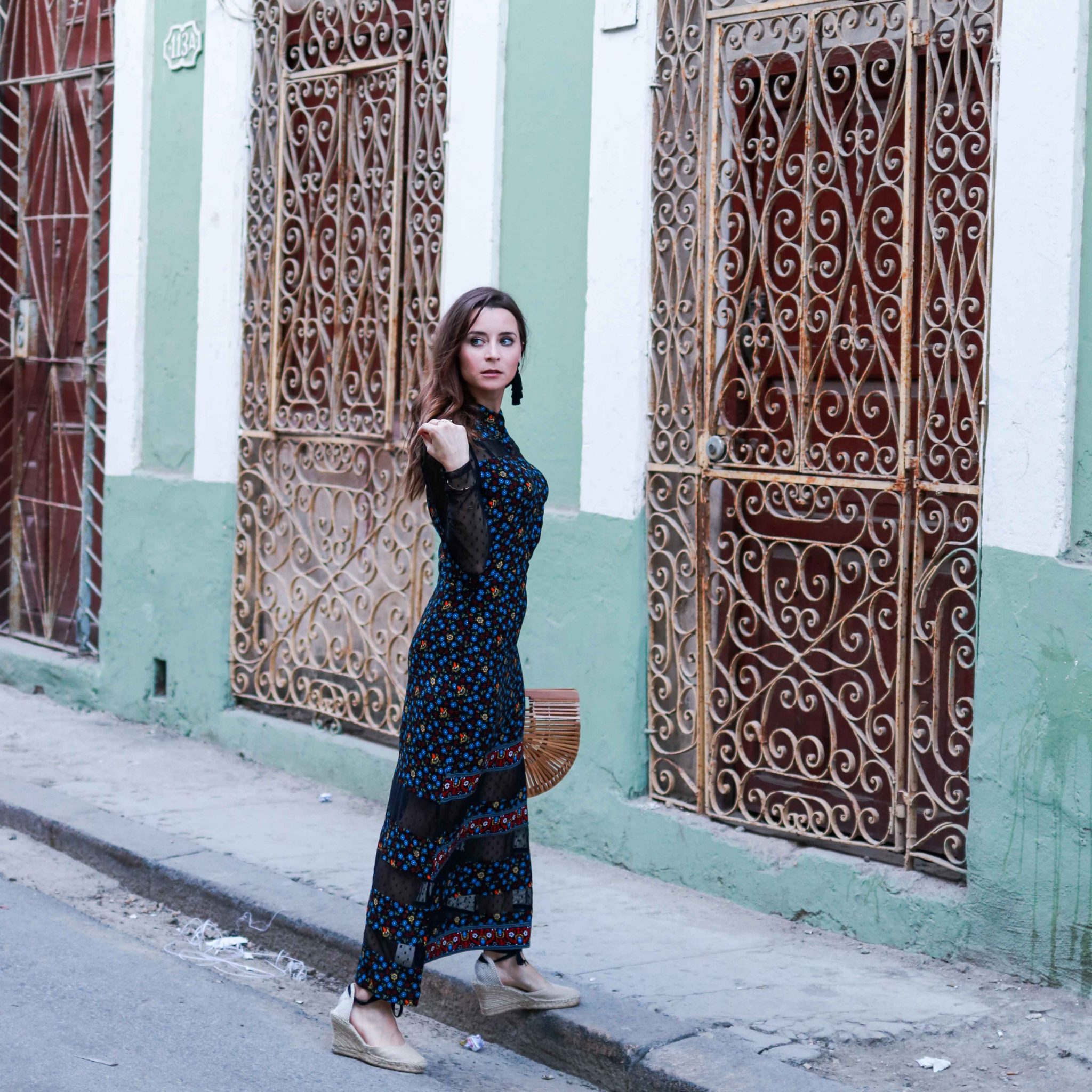 Cuba Fashion Diaries: The Winter dress from Maje Paris. Rezia: A long dress perfect for the petite silhouette. By French fashion blogger. Inspirations and more on Houseofcomil.com