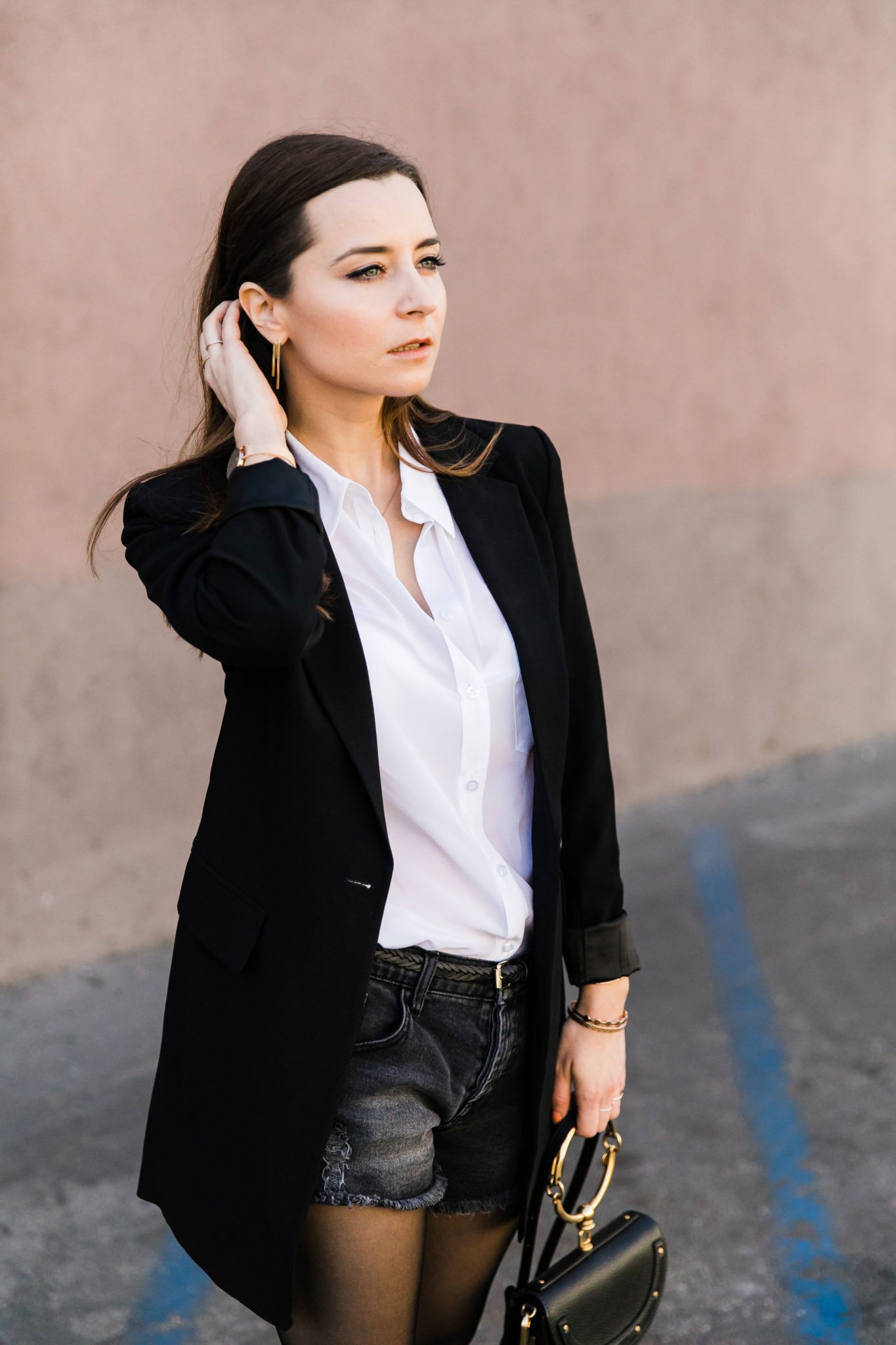 Effortless Chic with a Long Blazer for Women - Mode Rsvp