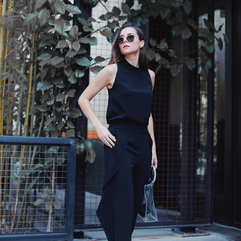 The Fall transitional outfit you can never go wrong with – The black ...