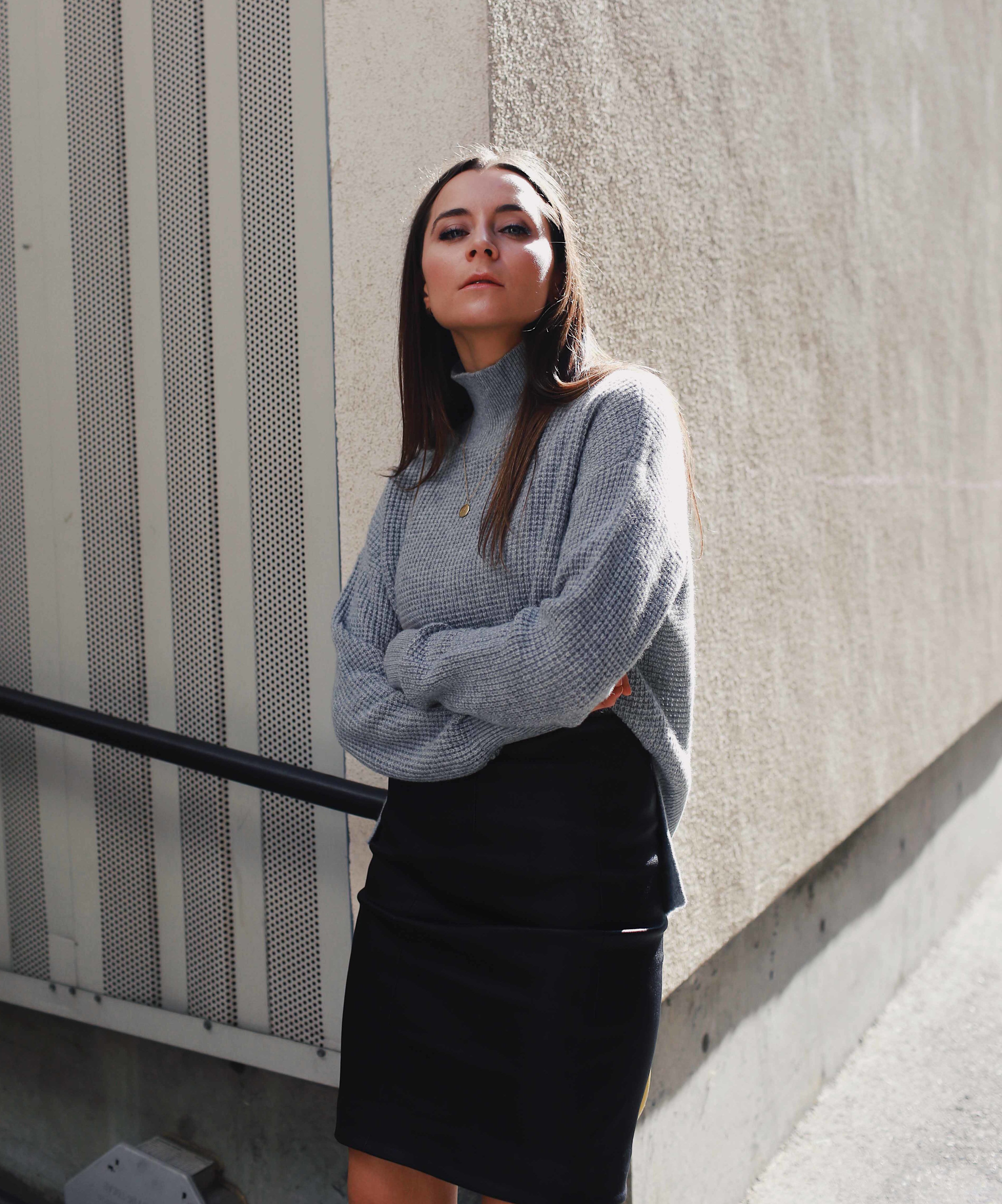 Everlane cashmere hotsell square turtleneck