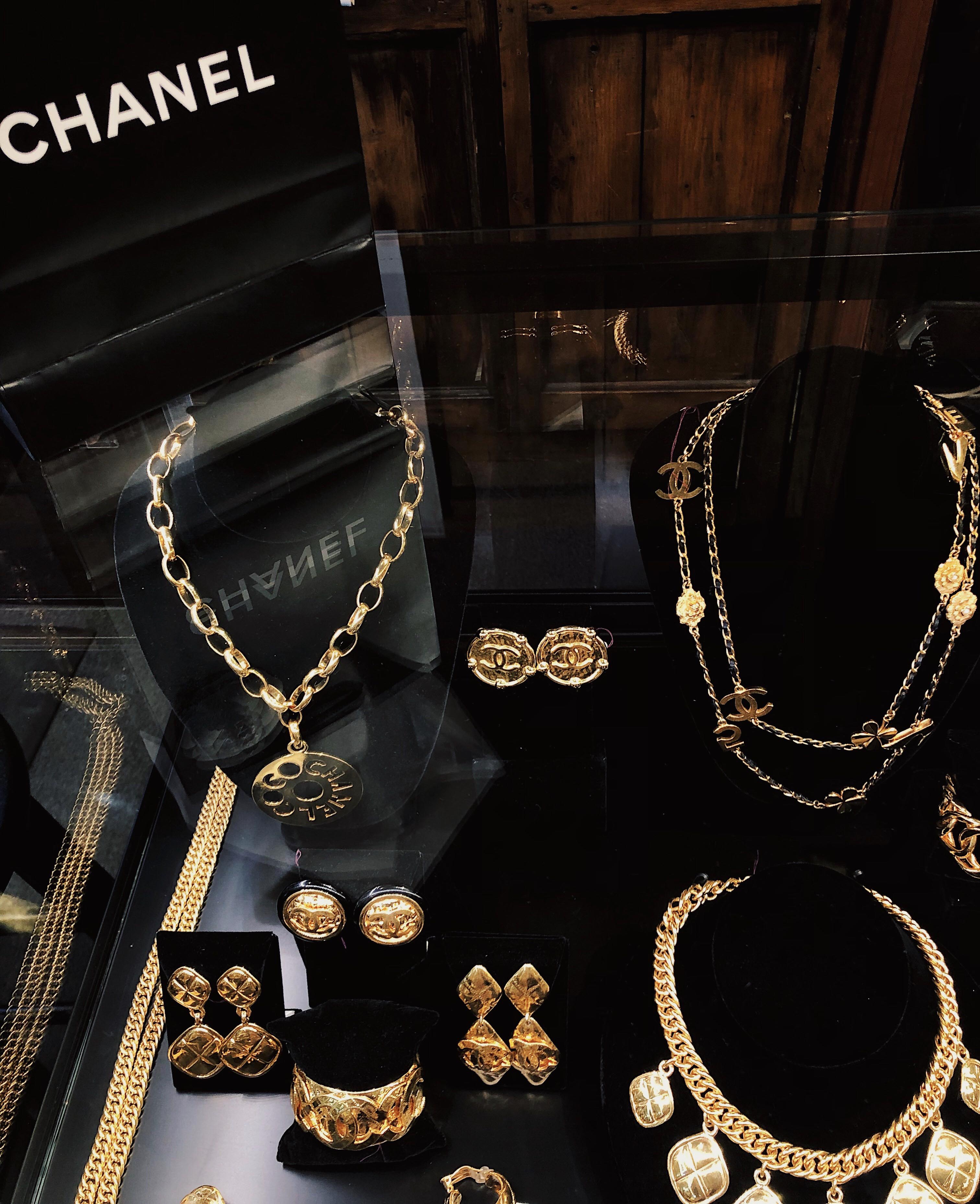 Vintage shopping in New Orleans - Chanel Vintage jewelry at Vintage 329 at Royal Street French Quarter - New Orleans Travel Guide - NOLA City guide - by fashion blogger Julia Comil