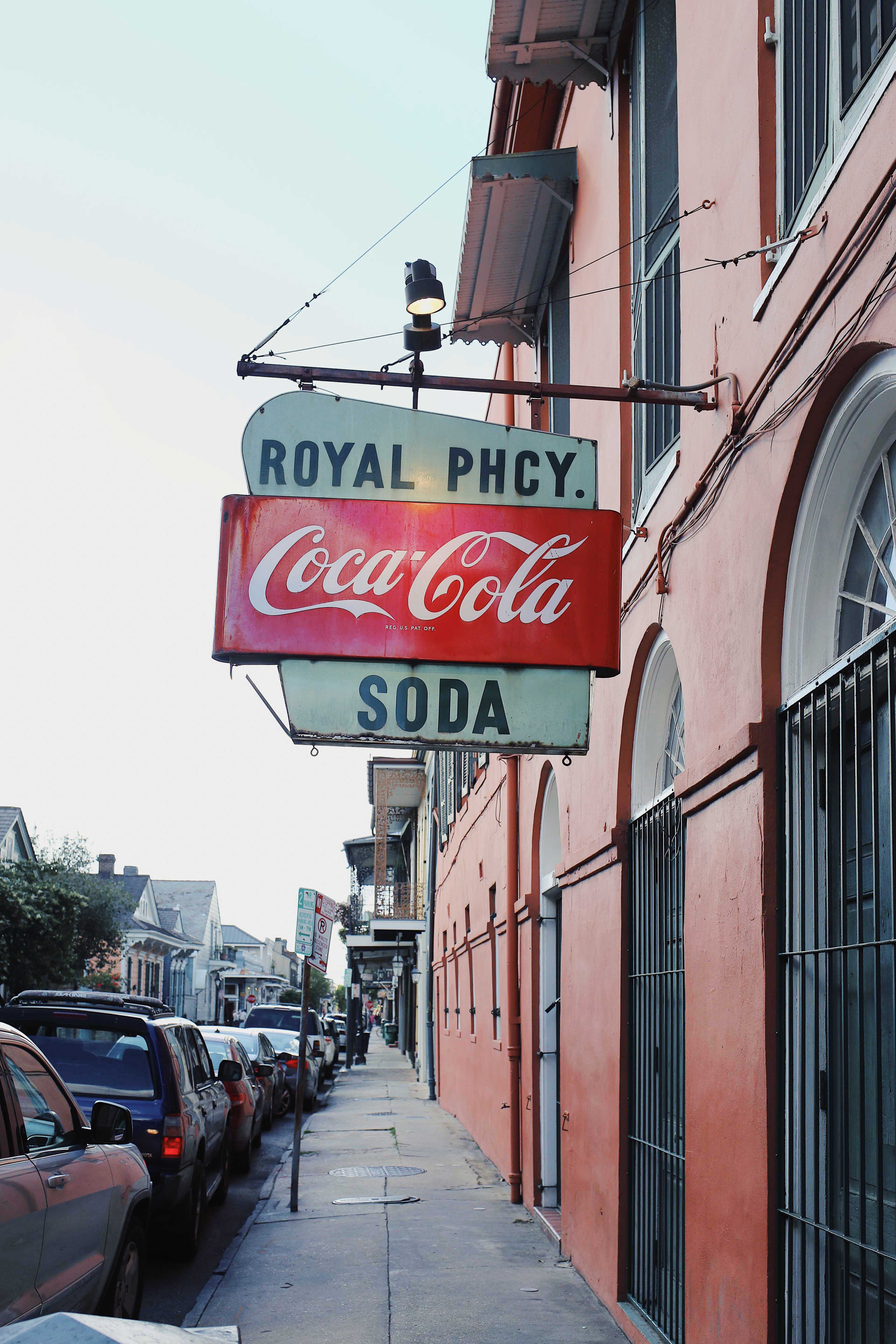 Royal Pharmacy meets Coca Cola - Visit of the French Quarter in New Orleans - Horse French Quarter New Orleans Travel Guide - NOLA City guide - by fashion blogger Julia Comil