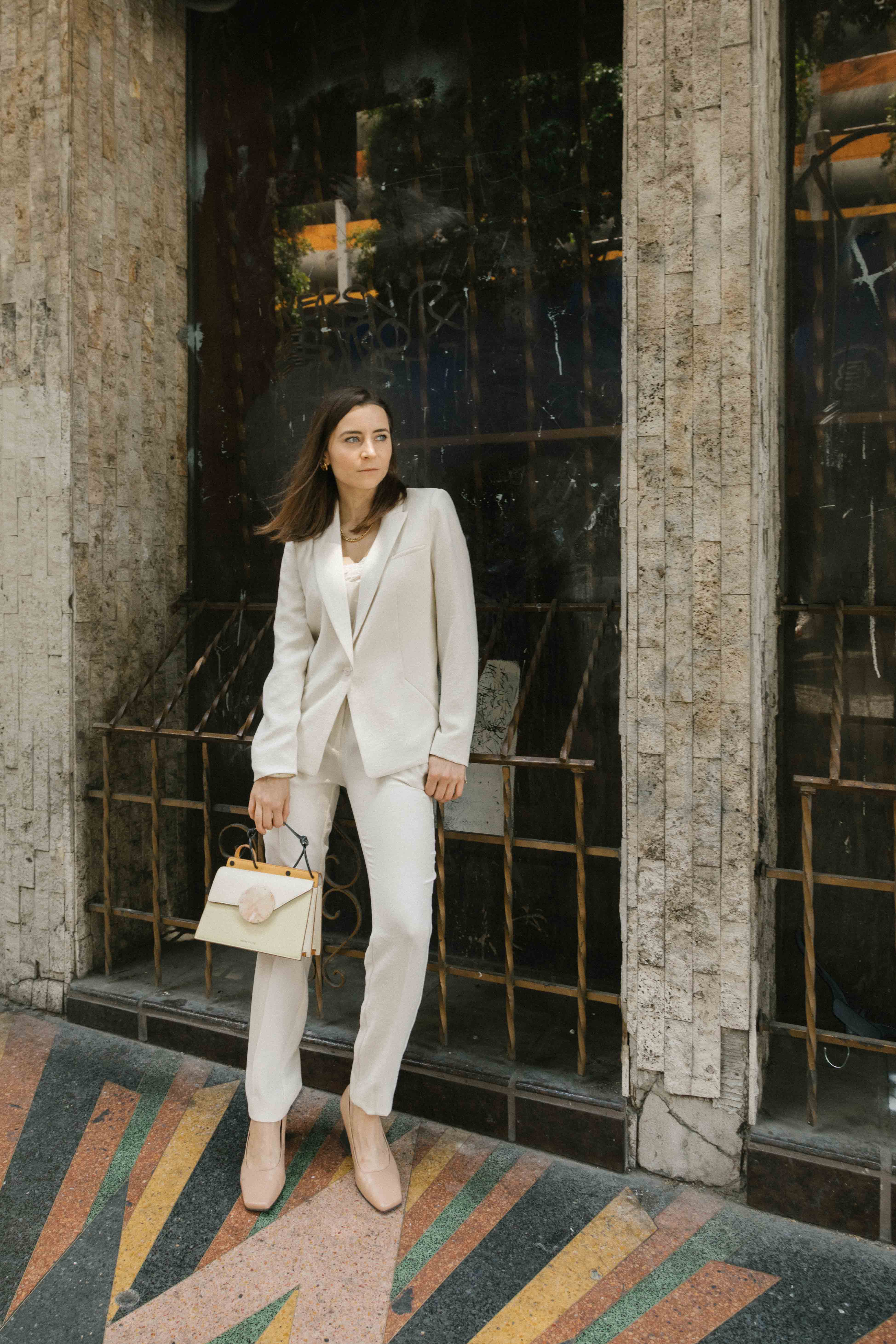 How to wear the white suit for women. White party outfit ideas and summer outfit ideas are on Modersvp.com. White suit from Ba&Sh Paris worn by Julia Comil Bracelet Lizzie Fortunato