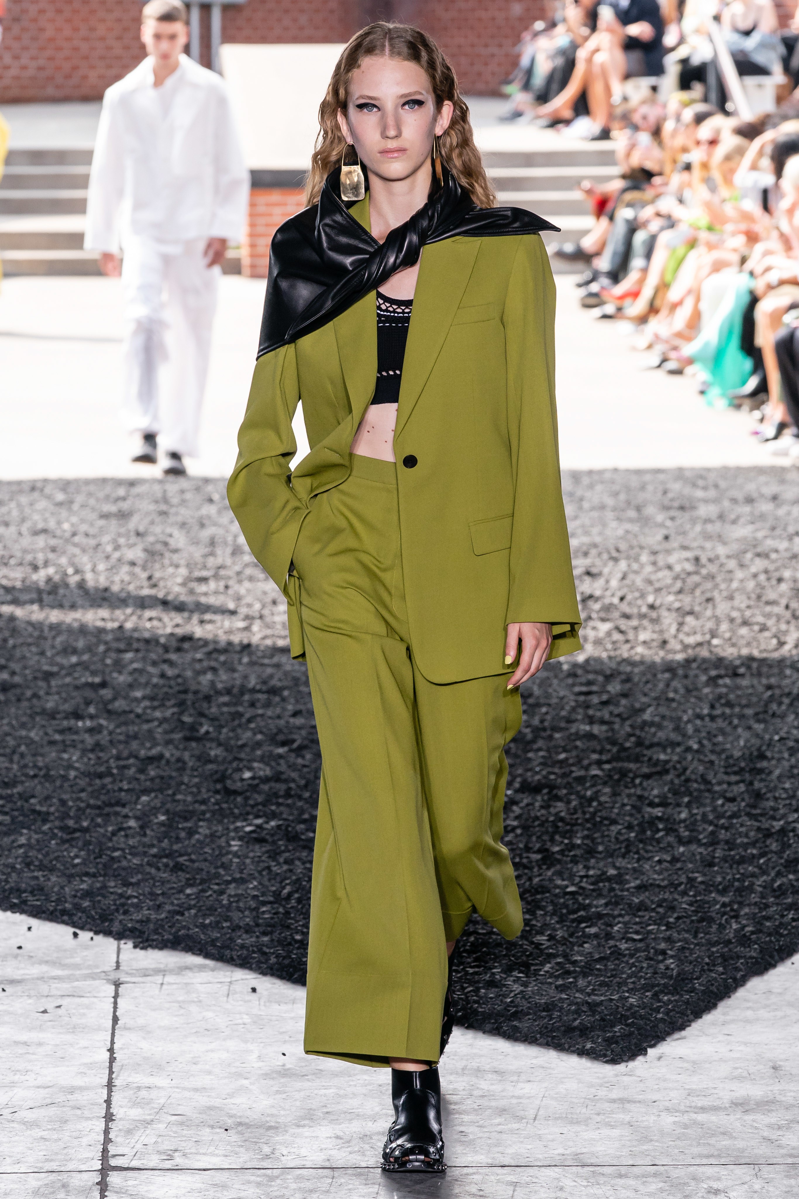 3.1 Phillip Lim Spring Summer 2020 SS2020 trends runway coverage Ready To Wear Vogue scarf 2