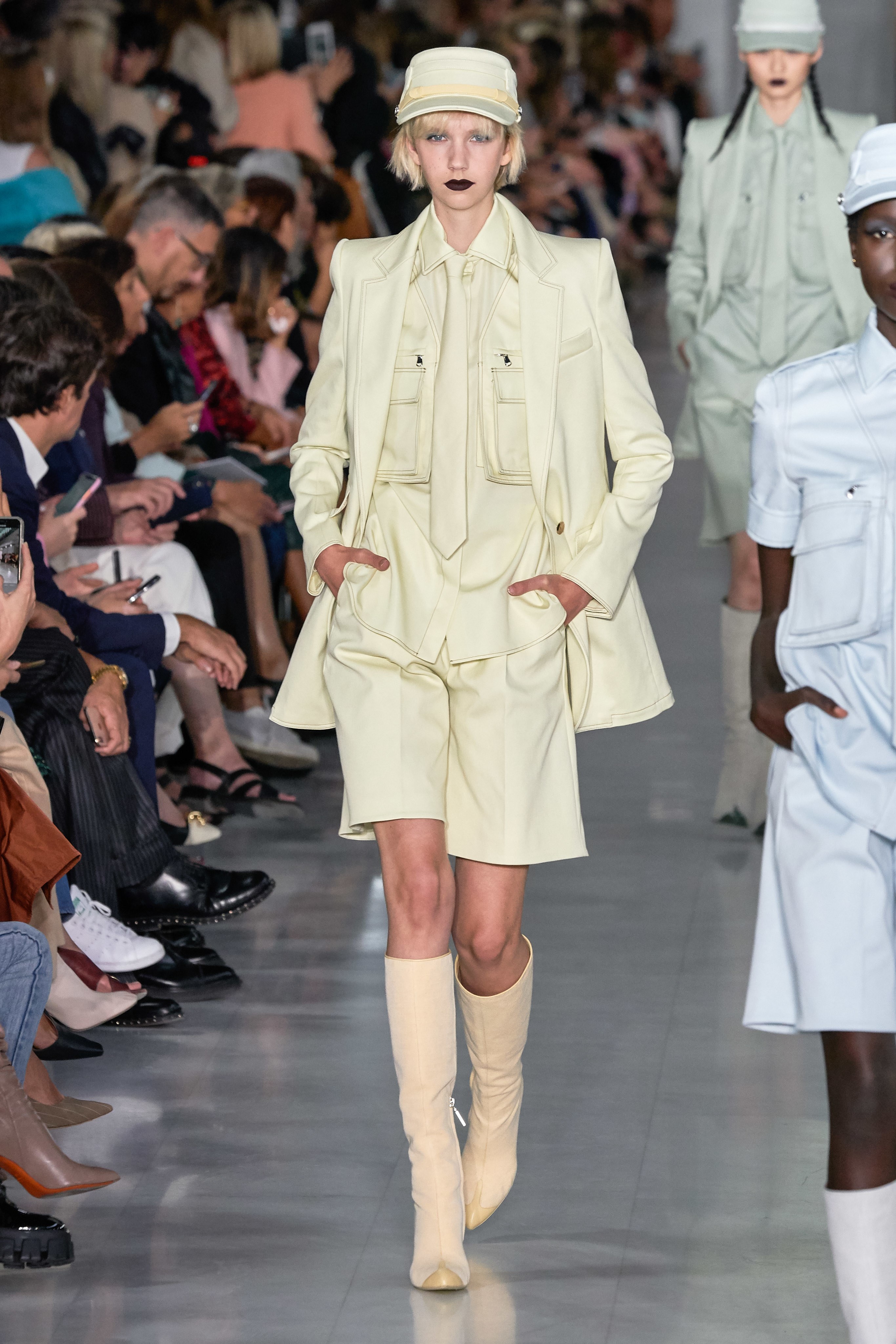 Max Mara Spring Summer 2020 SS2020 trends runway coverage Ready To Wear Vogue yellow monochrome