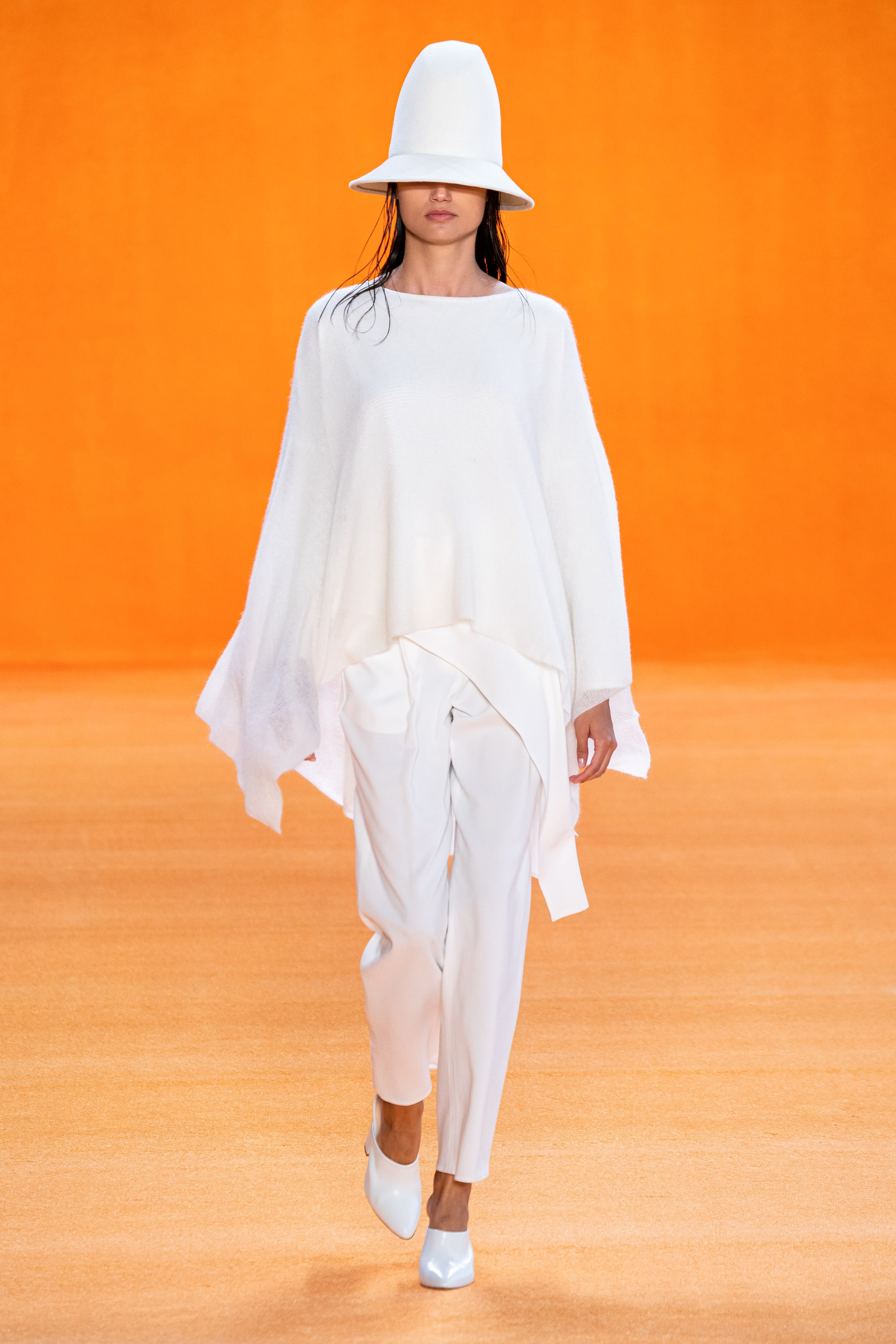 Sally La Pointe Spring Summer 2020 SS2020 trends runway coverage Ready To Wear Vogue monochrome hat