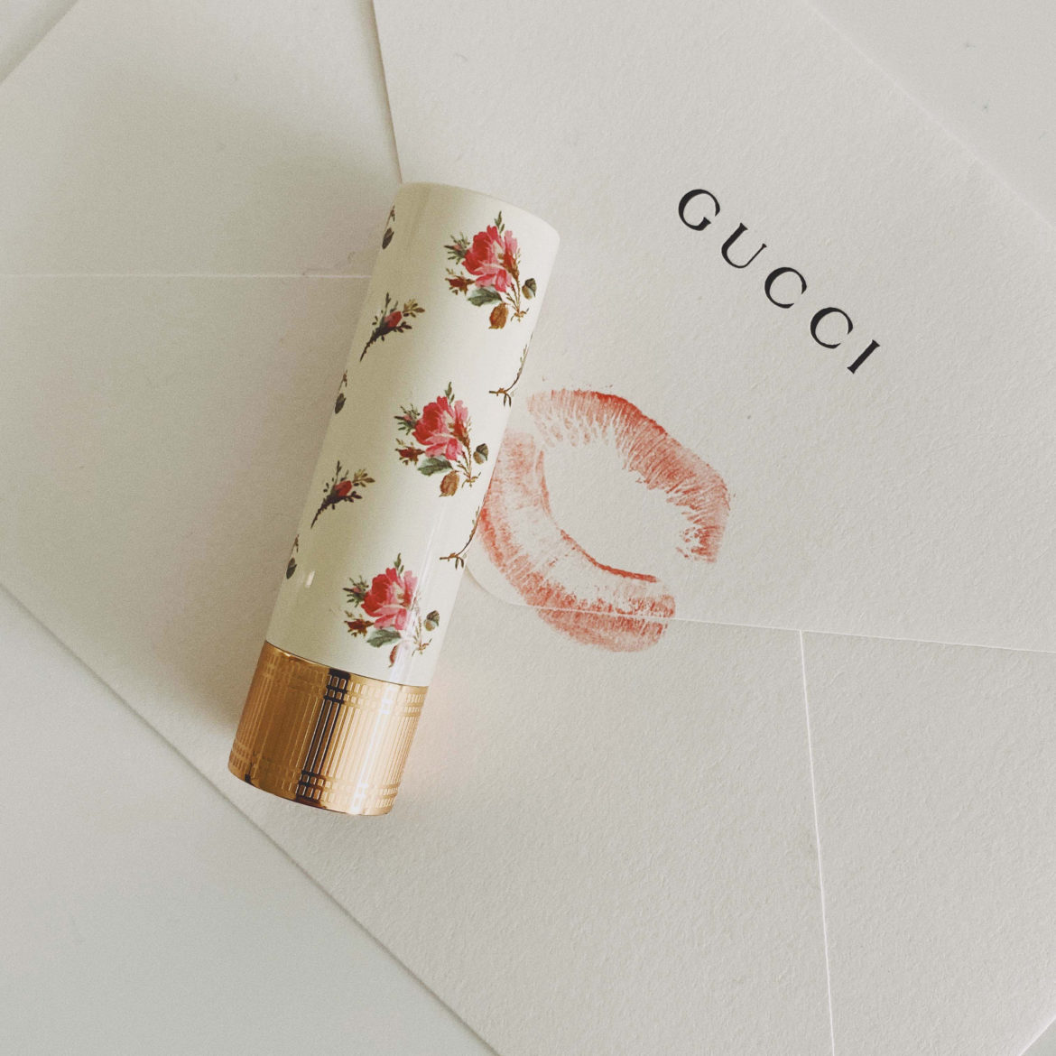 Holiday gift guide for women 2019 – Affordable luxury gift ideas - Gucci lipstick