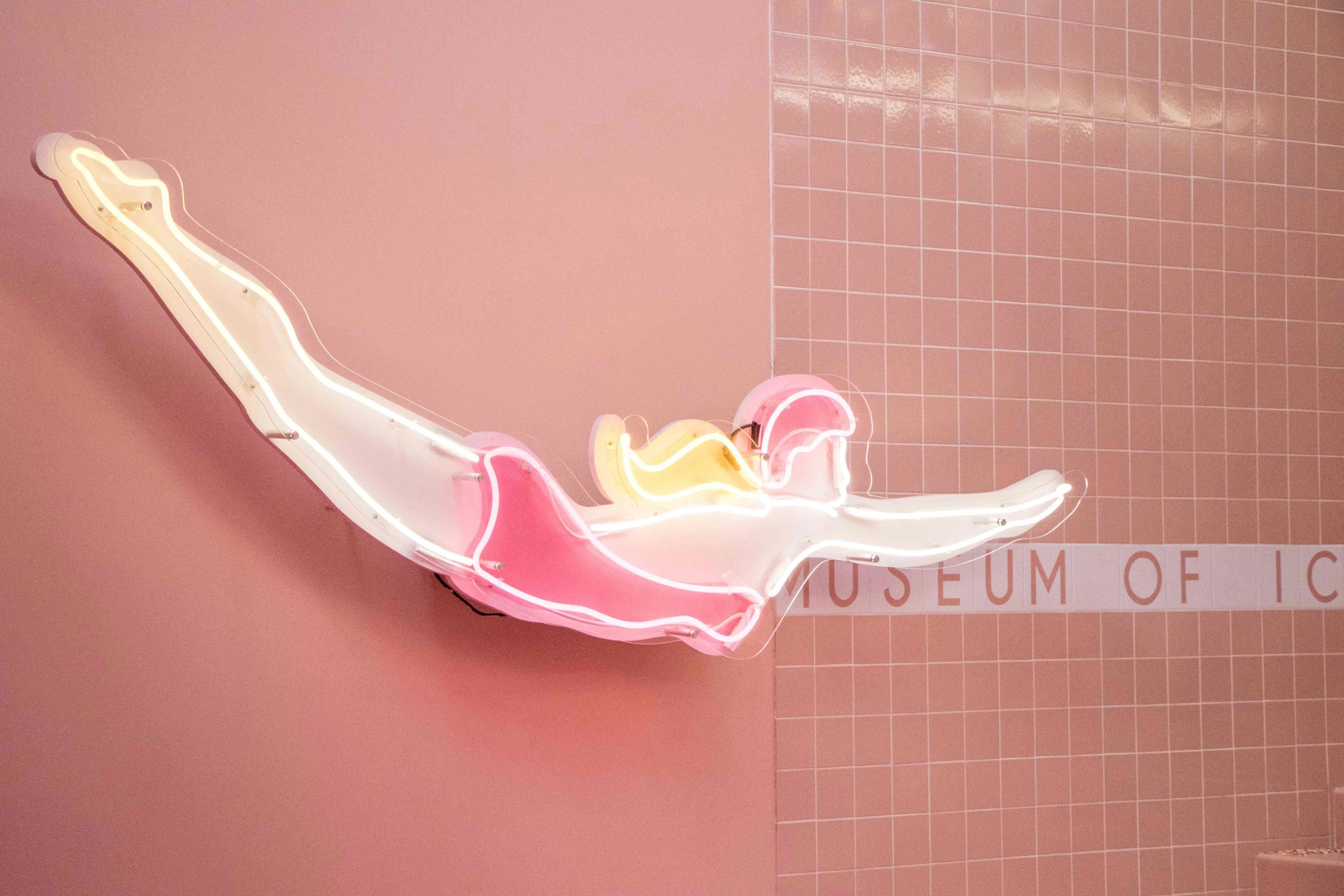 5 things to know about the Museum Of Ice Cream San Francisco and Museum of Ice Cream Los Angeles before buying your tickets. Read more on MODERSVP.COM