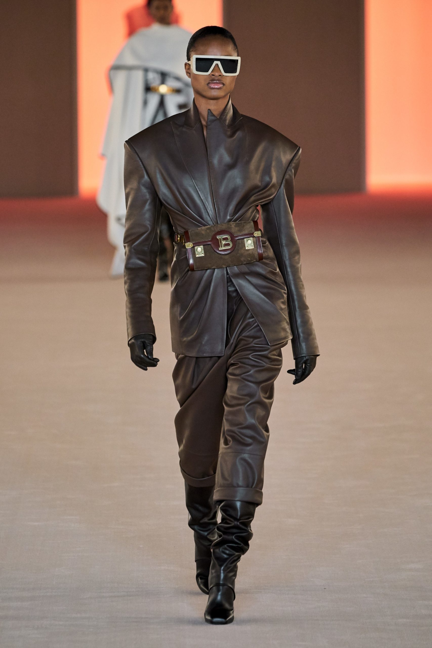 Balmain Fall Winter 2020 trends runway coverage Ready To Wear Vogue brown monochrome