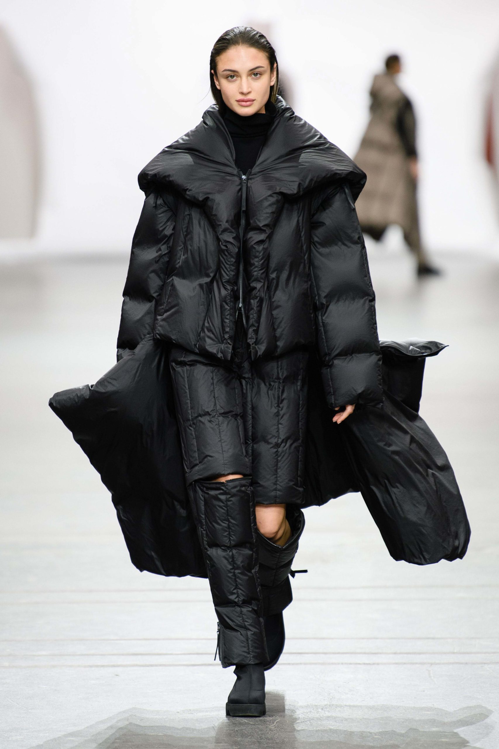 Issey Miyake Fall 2020 trends runway coverage Ready To Wear Vogue waffle square quilted