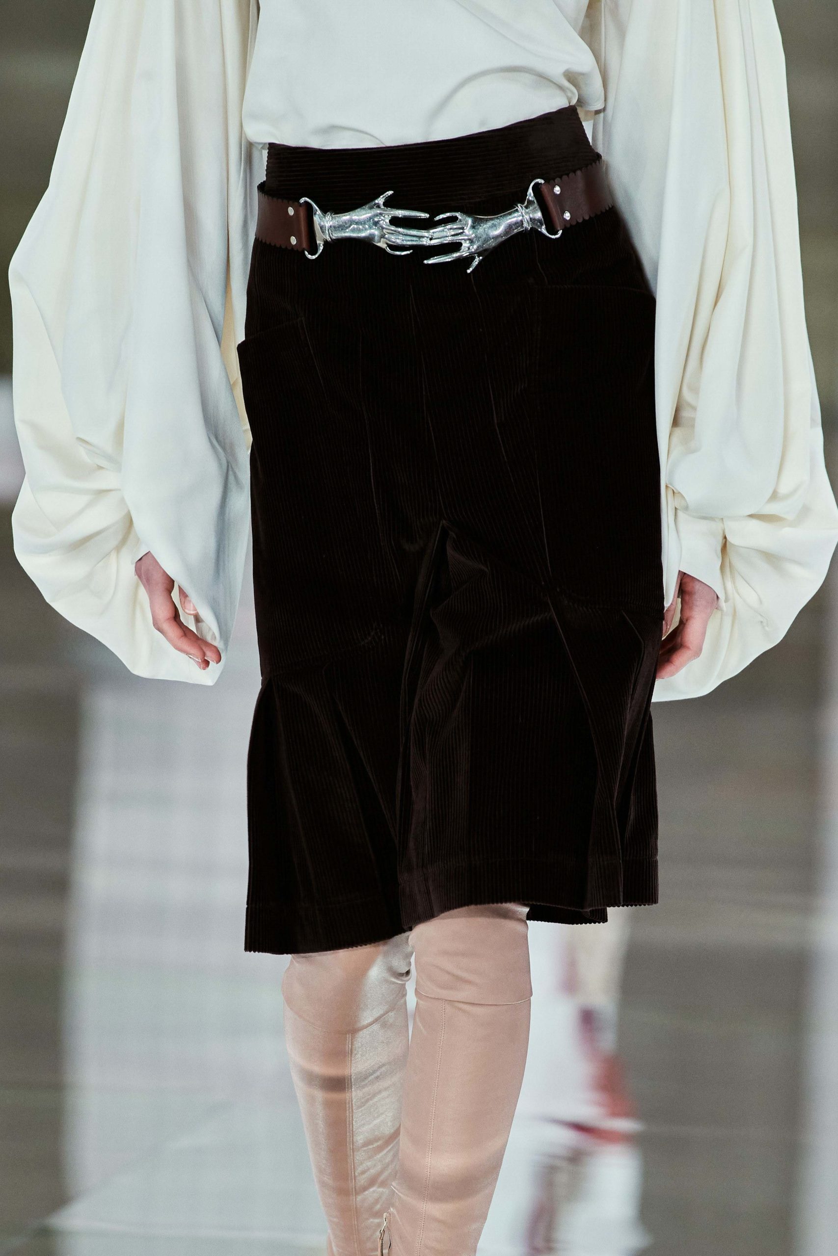 Victoria Beckham Fall 2020 trends runway coverage Ready To Wear Vogue belt