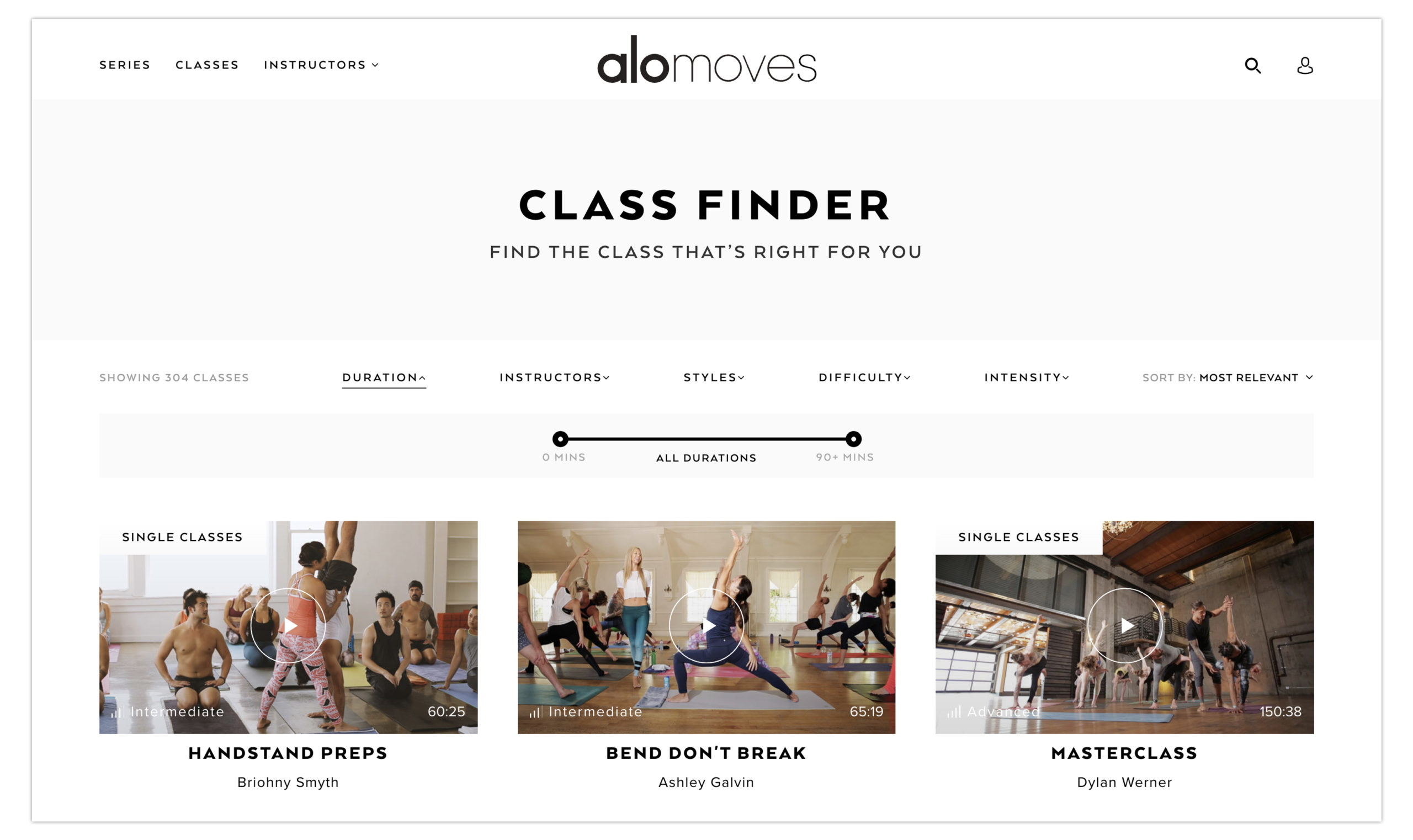 Yoga at home routine: I am sharing my favorite at-home workouts, yoga mat, and activewear brands to stay motivated while working out from home. Alo Moves class finder