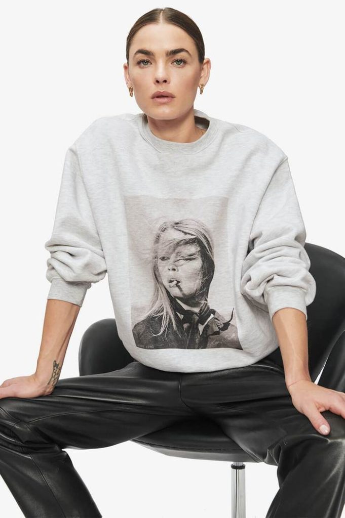 Edgy style: Best 10 anine bing pieces to wear all year round. ANINE BING ANINE-BING-TERRY-ONEILL-SWEATSHIRT grey atheleisure