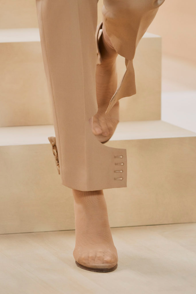 Burberry best details from the runway Fall Winter 2021 fashion week cuffed leg pants