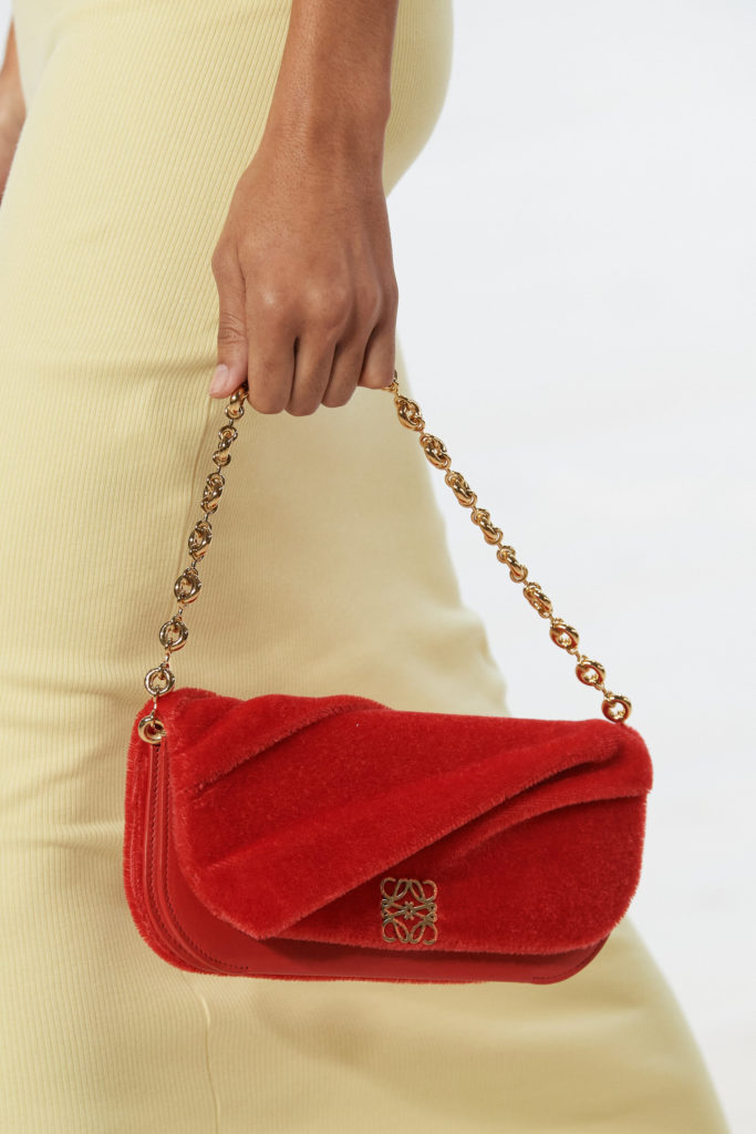 Loewe Spring Summer 2022 Favorite accessories and details Vogue Runway Fashion Week red bag summer bag sponge bag