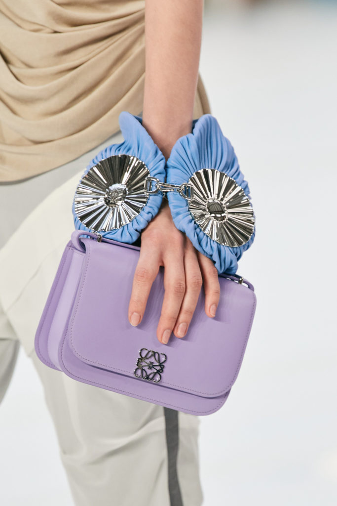 Loewe Spring Summer 2022 Favorite accessories and details Vogue Runway Fashion Week bracelet bag