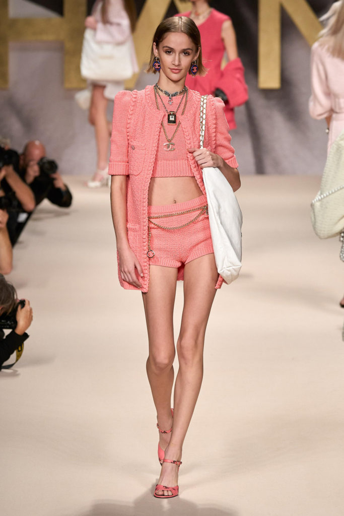 80s' fashion revival Best Spring Summer 2022 fashion trends from the runway Chanel Vogue Runway paris fashion week