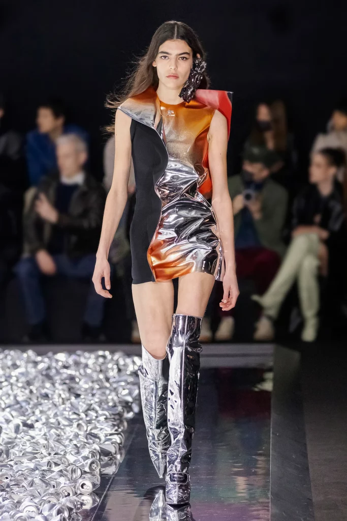Best Fall Winter 2022 2023 fashion trends as per the runway courreges
