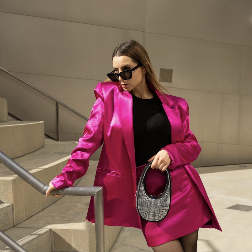 Holiday shopping farfetch promo code jcsave. Silk pink blazer and crystal bag