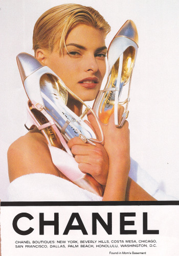Linda Evangelista for Chanel by Karl Lagerfeld, 1990s super model inspo for the Met Gala shoes flat