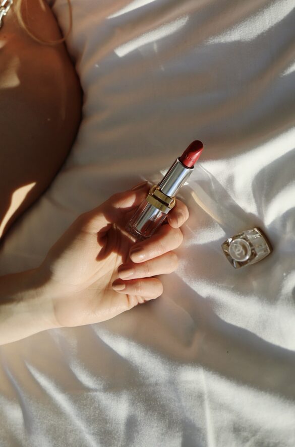Chanel Le 31 lipstick review Rouge premier
