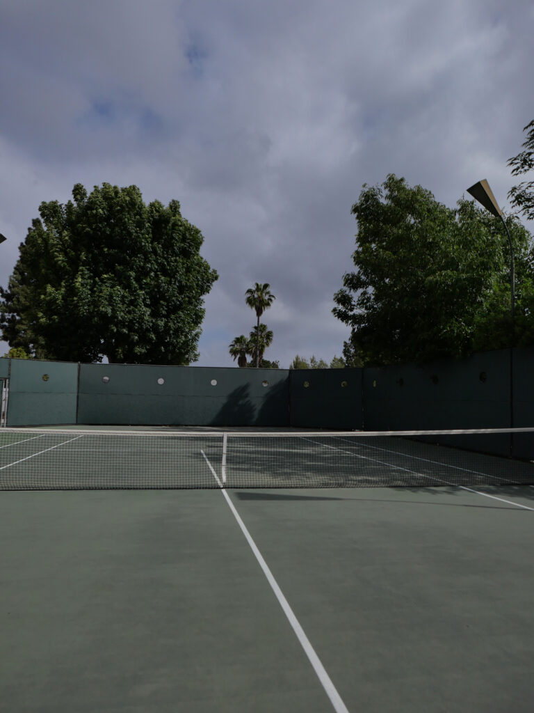 Father's day gift ideas minimal quiet luxury_ private tennis lesson