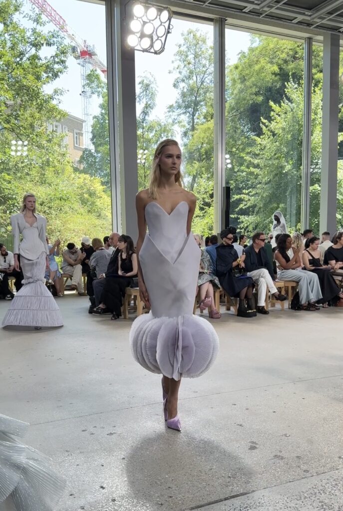 Ardazaei show Couture show paris haute couture week july 2025 contouring dress