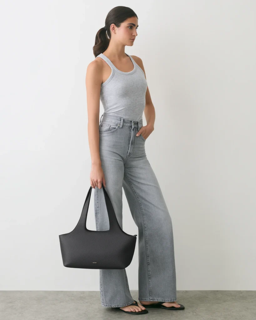 Zipped tote leather chic quiet luxury cuyana review