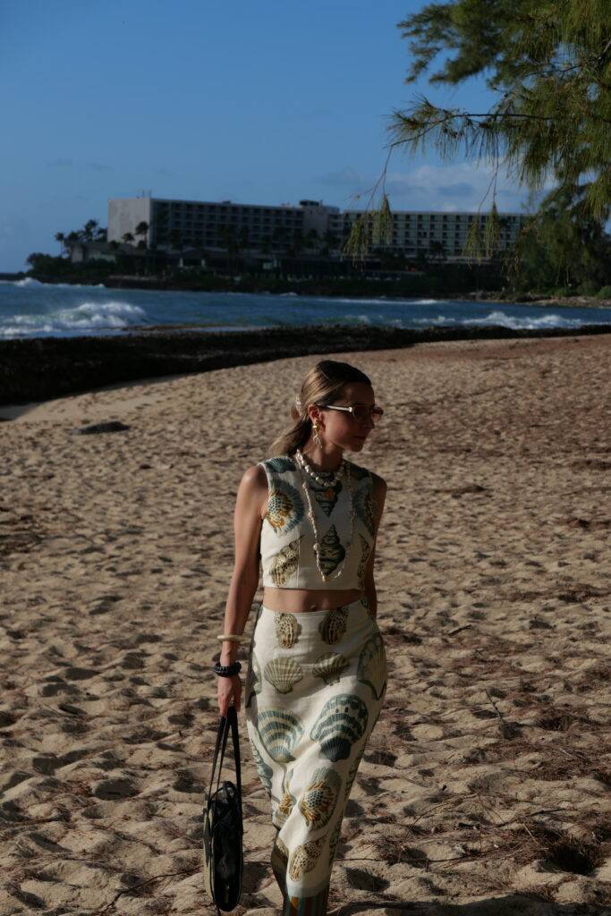 shell oufit summer vacation style